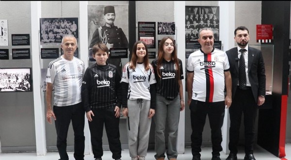 Ankara’dan Gelen Minik Yürekler! TÜPRAŞ Stadyumu’nda Beşiktaş Coşkusunu Yaşadı